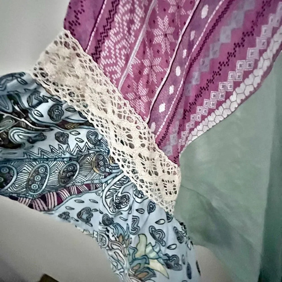 GOGIO + PLUS | NWT Boutique Blouse Crochet Boho Detail Ruffle Dolman | Size XL - Picture 5 of 10